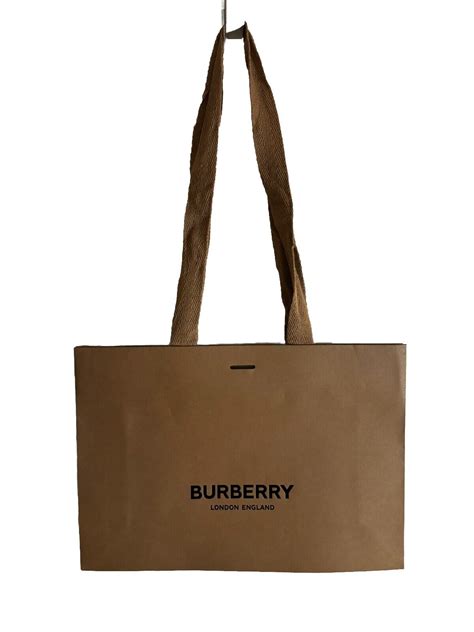 burberry papiereinkaufstasche|burberry tote bag.